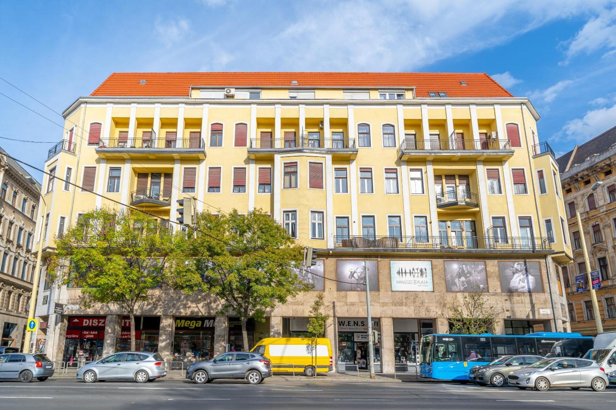 Rakoczi Stylish Entire Apartment Budapest Exteriör bild